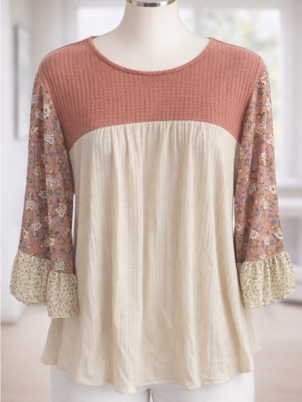 1X Floral Sleeve Two-Tone Waffle Knit Blouse - Pink & Cream Butterfly sleeves - Picture 3 of 5